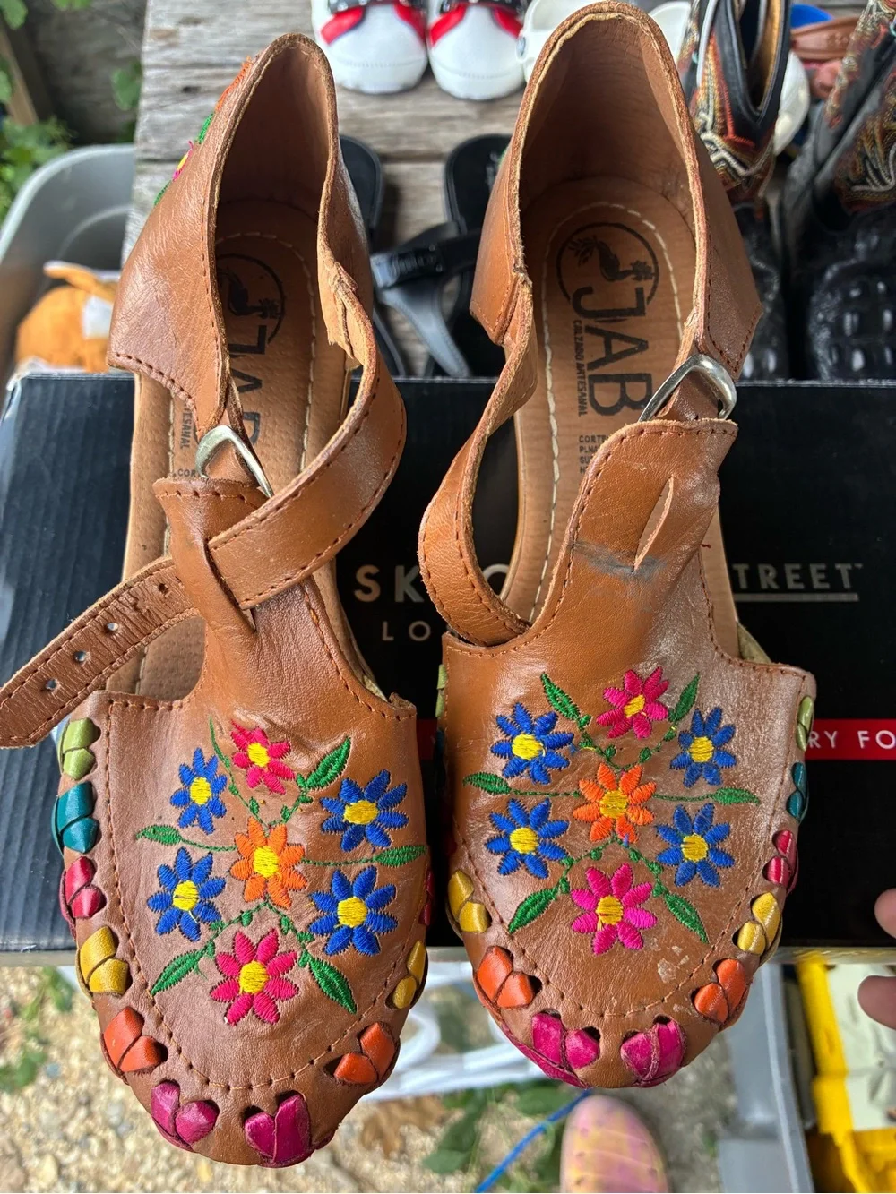 Embroidered Brown Leather Platform Sandals with Floral Accents